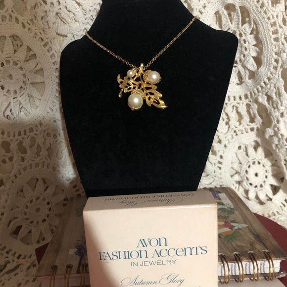NWT Vintage Avon Autum Glory Necklace which converts to a Brooch. - Picture 10 of 10